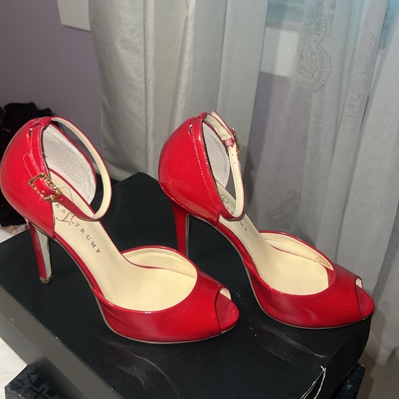 Beautiful Patent Leather Red Heels - Picture 2 of 3